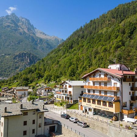 Hotel Biancospino Lanzada 외부 사진