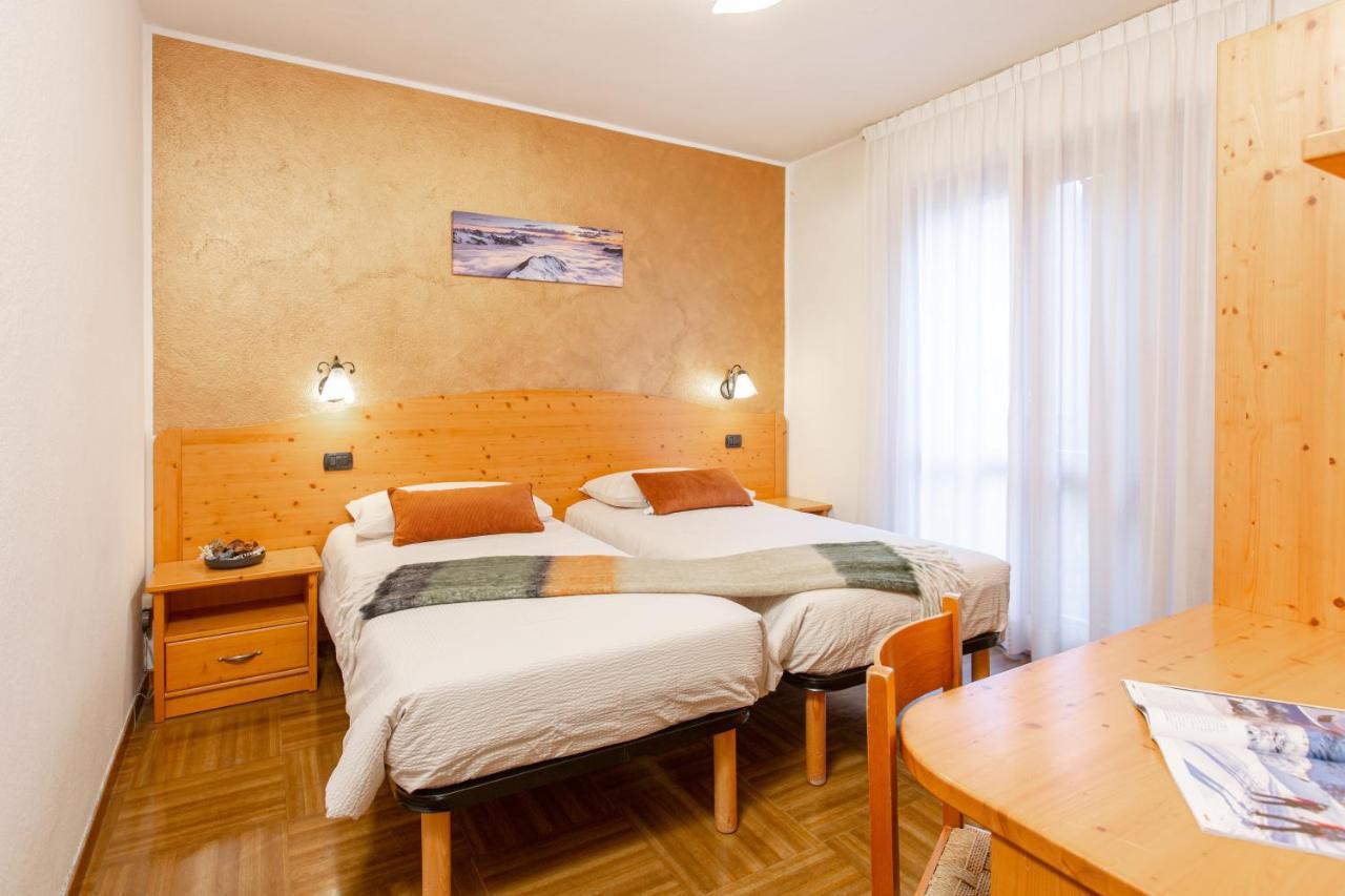 Hotel Biancospino Lanzada 외부 사진